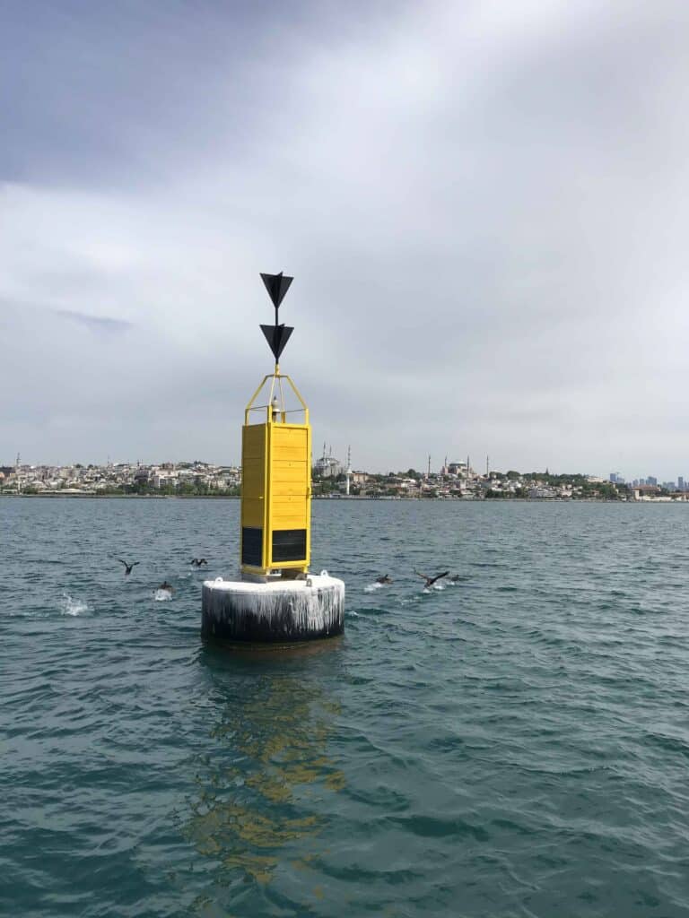 Ahırkapı sığlık şamandırası güney kardinal yönleç İstanbul